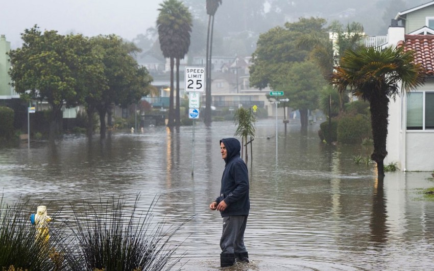 14 dead in California flooding