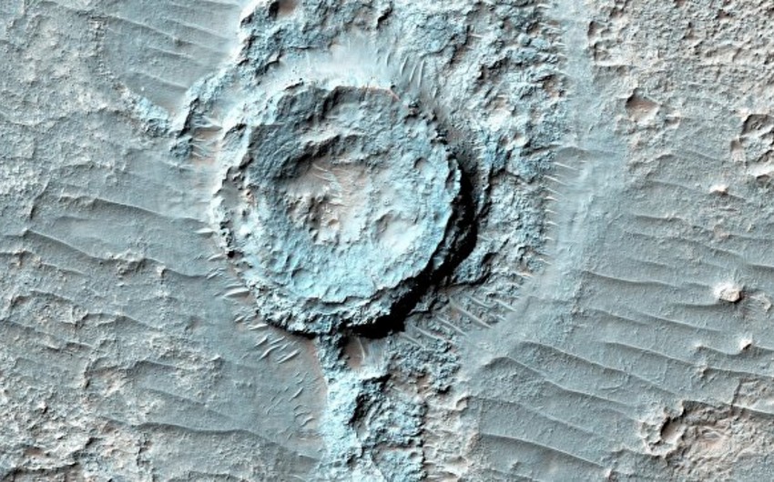 ​НАСА обнаружило на Марсе кратер, вывернутый наизнанку
