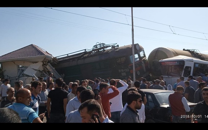 По факту столкновения в Бина автобуса с поездом арестованы 2 человека - ОФИЦИАЛЬНО