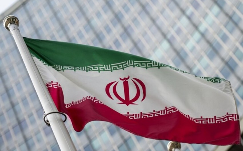 Британия, Франция и Германия осудили решение Ирана увеличить производство обогащенного урана
