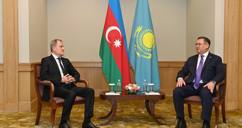 Foreign ministers of Azerbaijan and Kazakhstan hold meeting