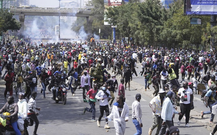 Tear gas fired as Kenya protests resume