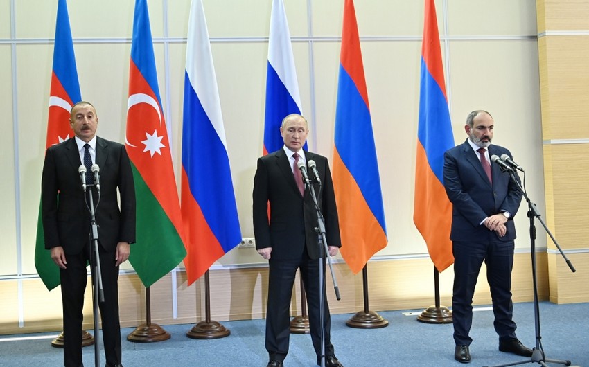 Russian President, Azerbaijani President and Armenian Prime Minister make press statements