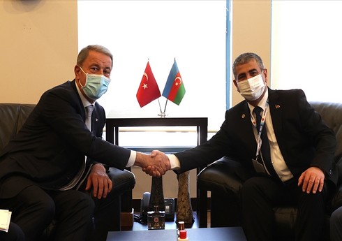 Министры обороны Азербайджана и Турции встретились