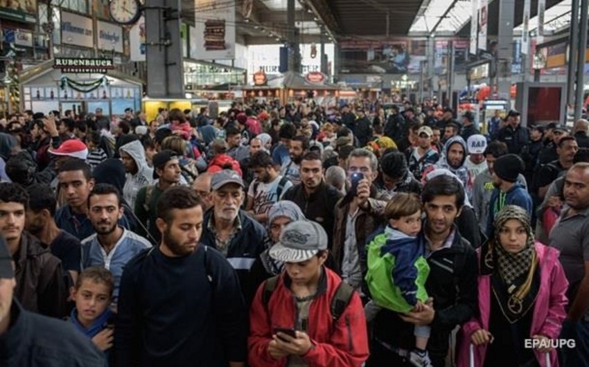​Испания примет более 17 тыс. мигрантов