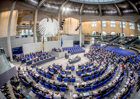 Кабмин ФРГ предложил провести выборы в Бундестаг 28 сентября 2025 года