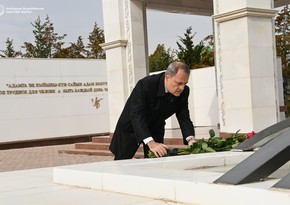 Azerbaijani FM visits Ata-Beyit Memorial Complex in Kyrgyzstan