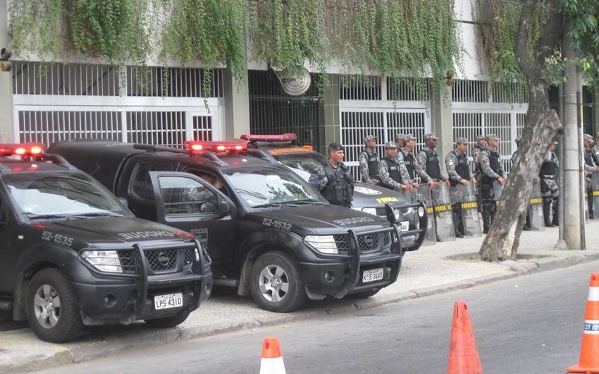 В Рио-де-Жанейро полиция в ходе спецоперации застрелила восемь человек
