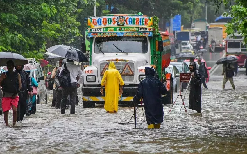 At least 17 dead, 11 missing after heavy rainfall in India