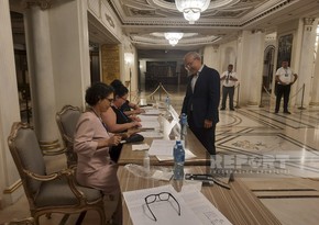 Mikayil Jabbarov casts his vote in Azerbaijan’s snap parliamentary elections