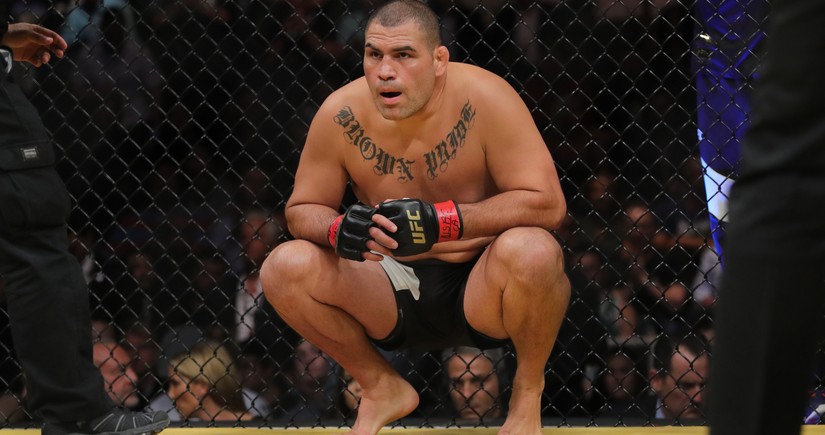 Amerikalı UFC çempionu 5 il müddətinə azadlıqdan məhrum edilib