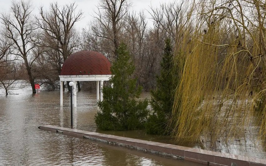 В Казахстане из-за паводка эвакуировали почти 100 тыс. человек