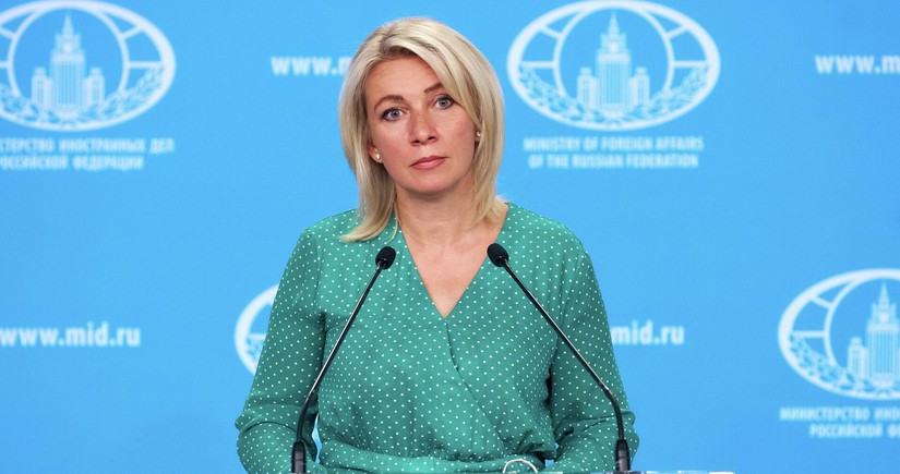 Захарова опровергла заявления НАТО о предполагаемых гибридных атаках РФ
