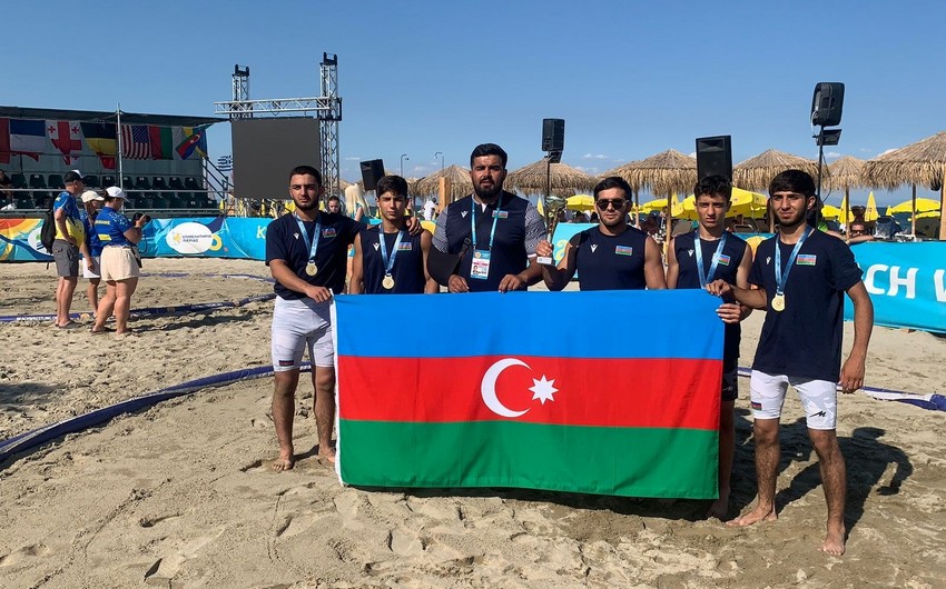 Сборная Азербайджана по пляжной борьбе стала чемпионом Европы
