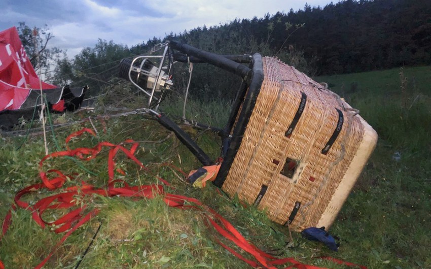 Hot air balloon crash injures 9 in Austrian Alps