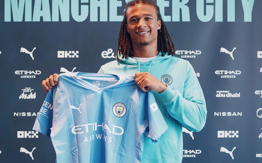 Nathan Ake extends Manchester City contract to 2027