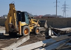 FHN Sumqayıtda qanunsuz tikilini söküb