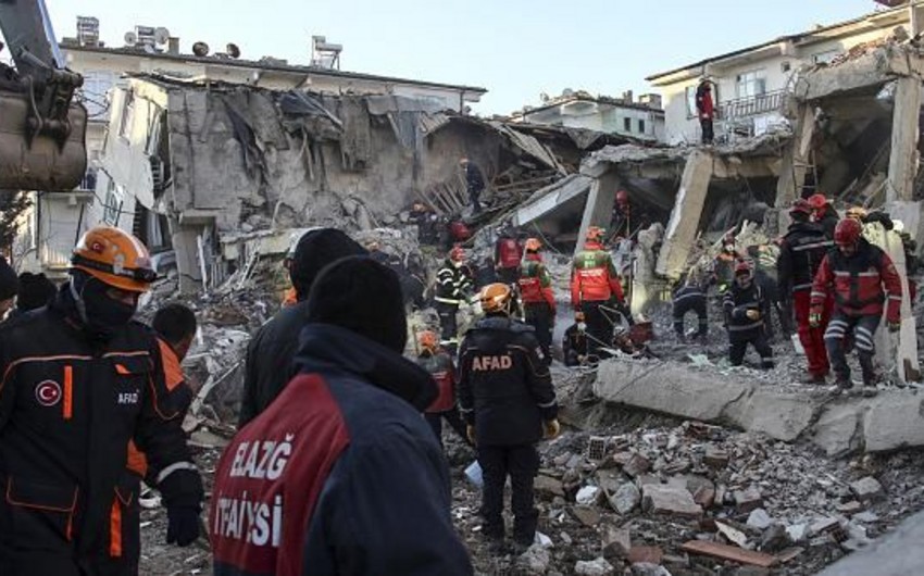 Death toll from Türkiye earthquakes rises