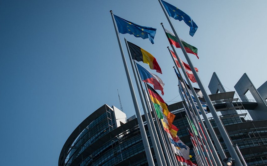 Европарламент одобрил пересмотр бюджета с выделением 50 млрд евро для Украины
