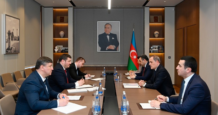 Azerbaijani Foreign Minister receives new ambassador of Ukraine