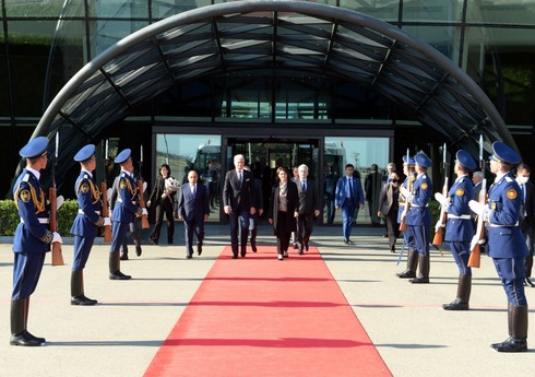 Завершился официальный визит президента Литвы в Азербайджан