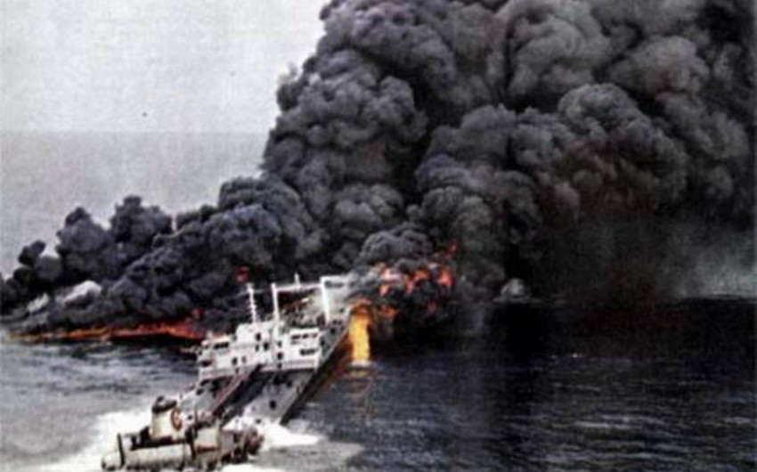 ​Liviya neft tankerini bombalayıb