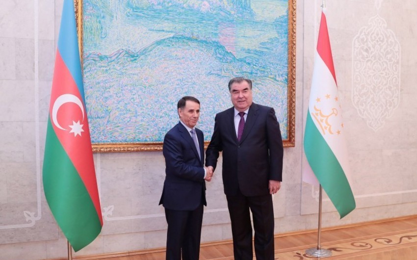Baş nazir Novruz Məmmədov Tacikistan Prezidenti ilə görüşüb