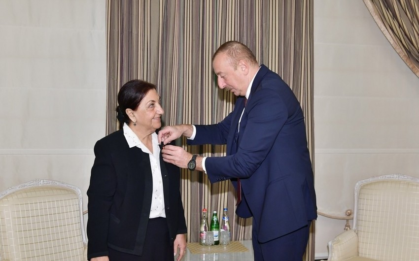 President Ilham Aliyev presented “Sharaf” Order to Dilara Seyidzade