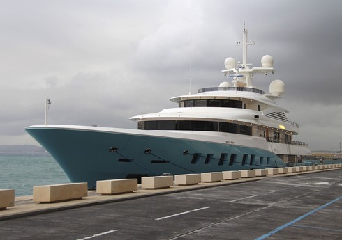 Конфискованную яхту российского олигарха продадут на аукционе