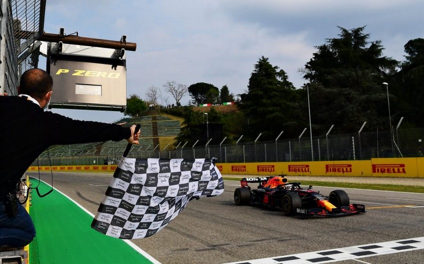 Formula 1də qəza: Hemilton bu dəfə ikinci oldu