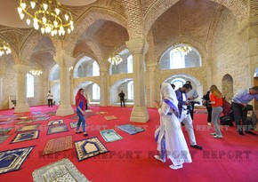 Azerbaijani youth visit Yukhari and Ashaghi Govhar Aga mosques in Shusha