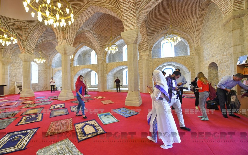 Молодежь посетила мечеть Гевхар-аги в Шуше