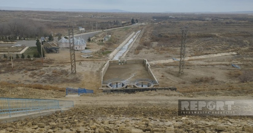 В Гаджигабуле пересохло водохранилище, в селах наблюдаются проблемы с орошением 