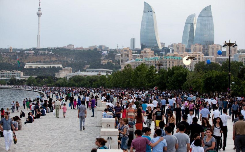 Доклад ВОЗ: Ожидаемая продолжительность жизни женщин в Азербайджане больше чем мужчин