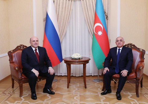 Премьер-министр Азербайджана поздравил председателя правительства России