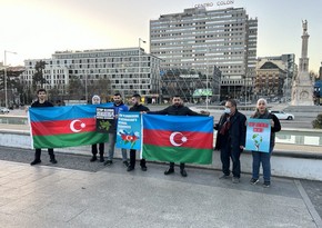 Azerbaijanis of Spain protest against Armenian eco-terrorism