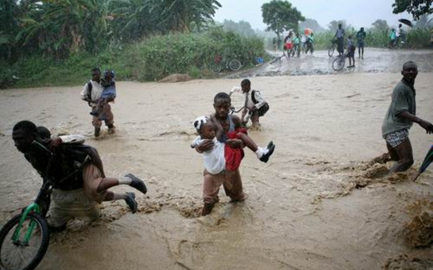Dominikan Respublikasında fırtınaya görə 22 min nəfər təxliyə edilib
