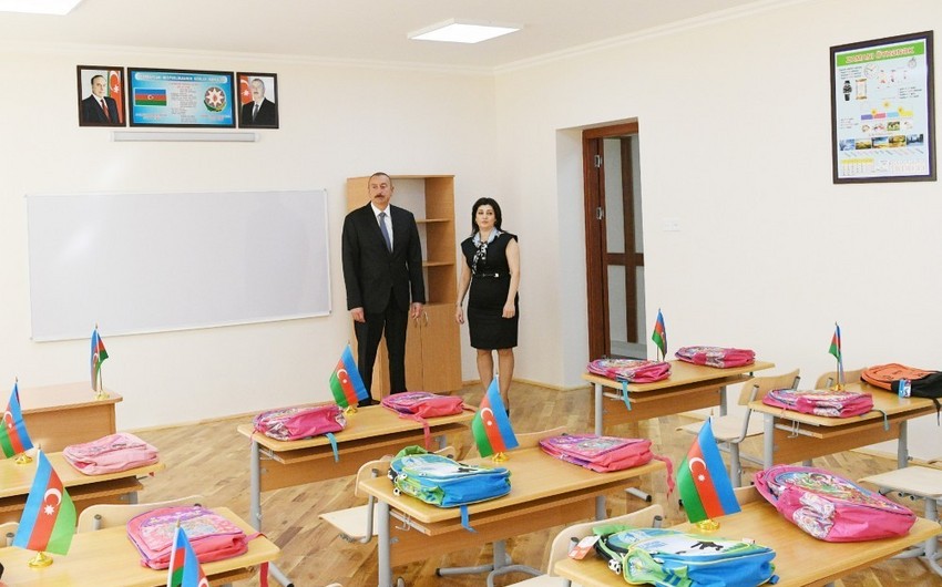 Президент Ильхам Алиев ознакомился с условиями, созданными в средней школе № 295 в Нардаране