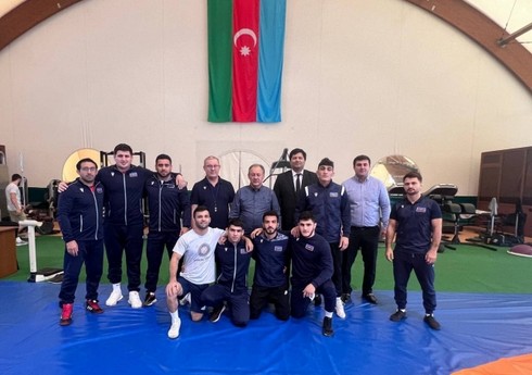 Азербайджанские борцы-юниоры примут участие в чемпионате мира в Испании 