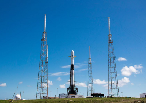 SpaceX запустила ракету с разведывательным спутником США