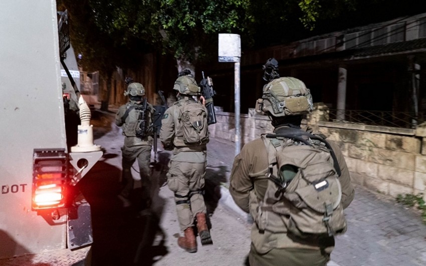 Israeli military arrest suspected terrorists in West Bank 