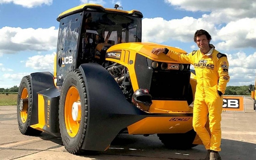 Formula 1 mühəndisləri dünyanın ən sürətli traktorunu hazırlayıblar - VİDEO