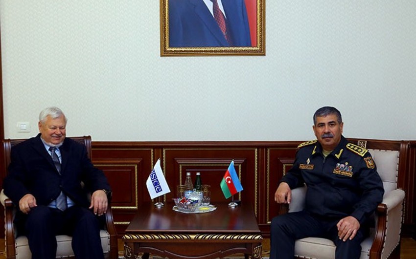 Министр обороны встретился с личным представителем действующего председателя ОБСЕ