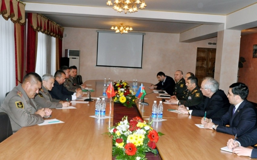 Вопросы развития военного сотрудничества между Азербайджаном и Кыргызской Республикой обсуждены в Бишкеке
