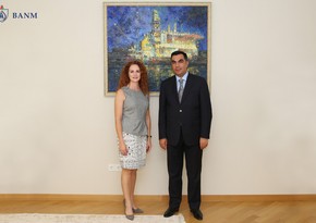 Elmar Gasimov meets with President of Society of Petroleum Engineers