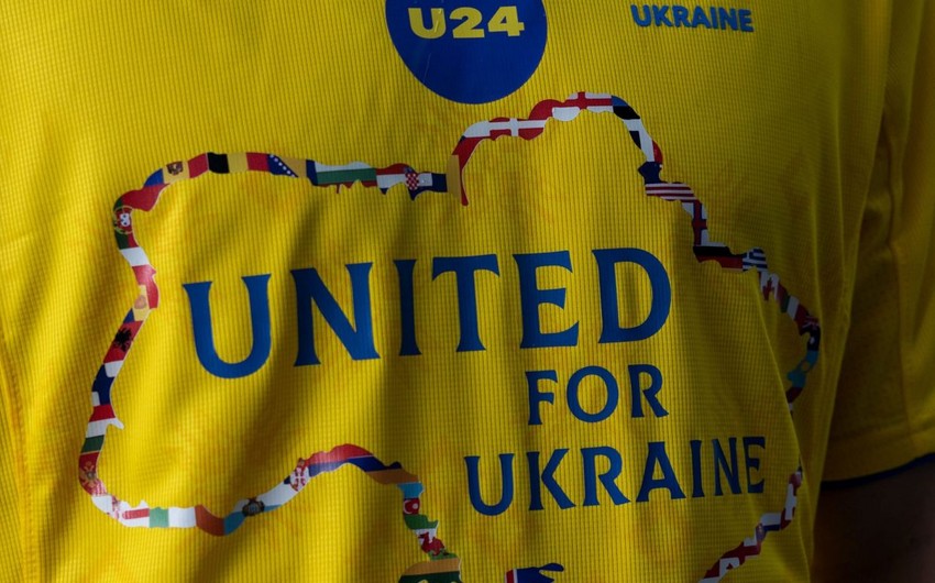 На форме сборной Украины по футболу изображен флаг Азербайджана