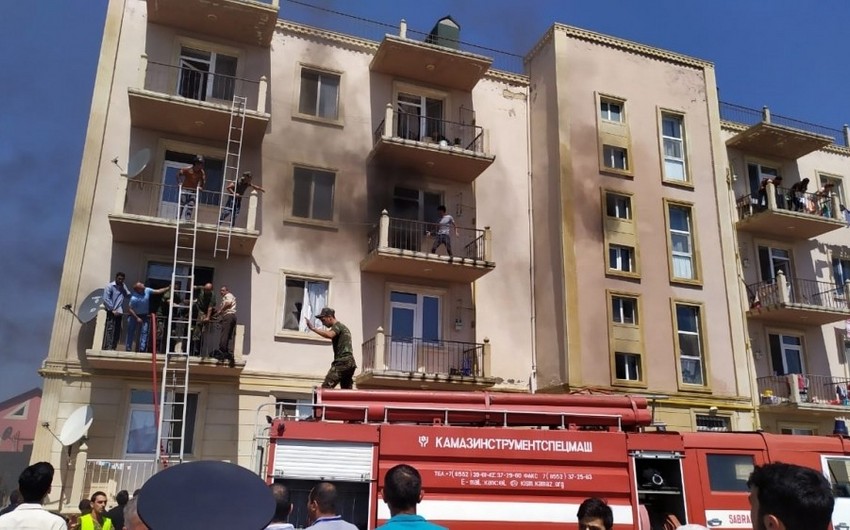 Пожар в жилом доме в Шабране, есть пострадавшие