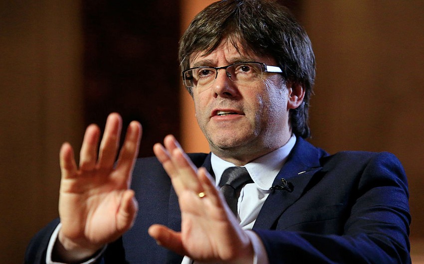 Belgian court releases Puigdemont and four ex-parlamentarians