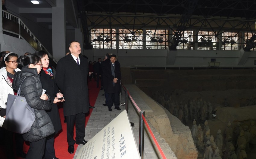 Azərbaycan Prezidenti Çinin Sian şəhərindəki Terrakota Ordusu Muzeyi ilə tanış olub
