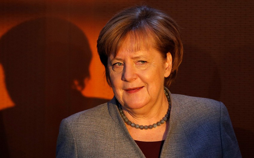 Merkel Aİ ölkələrinin miqrantlarla bağlı mövqeyinin dəyişmədiyini bildirib